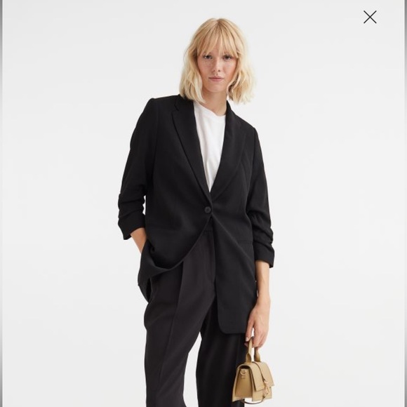 Gathered Sleeved Blazer - Picture 3 of 5